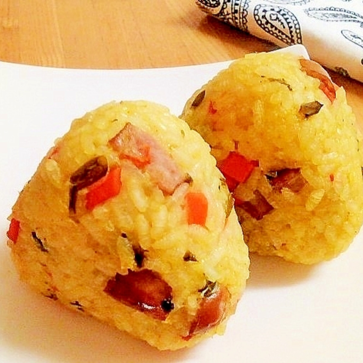 お弁当にも カレーピラフのおにぎり レシピ 作り方 By 体脂肪率11 夫人 楽天レシピ お弁当にも カレーピラフのおにぎり レシピ 作り方 By 体脂肪率11 夫人 楽天レシピ